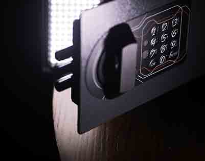 Safe Unlocking Clermont Locksmith